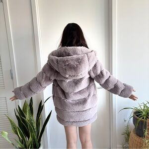 COPY - BCBG Felicia Faux Fur Hooded Coat SUPER SOFT
purple pink grey